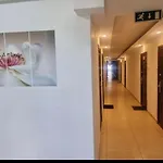 Gul Mona Apartment Saturn