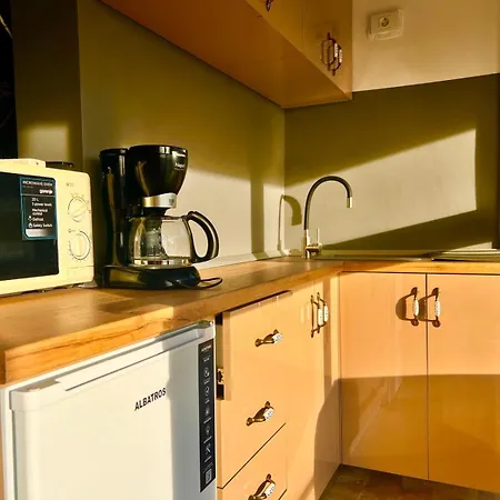 Gul Mona דירה סאטורן